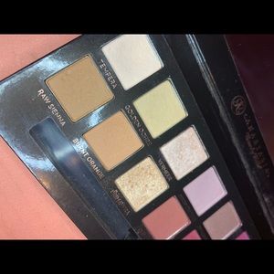 Very loved ABH modern renaissance palette